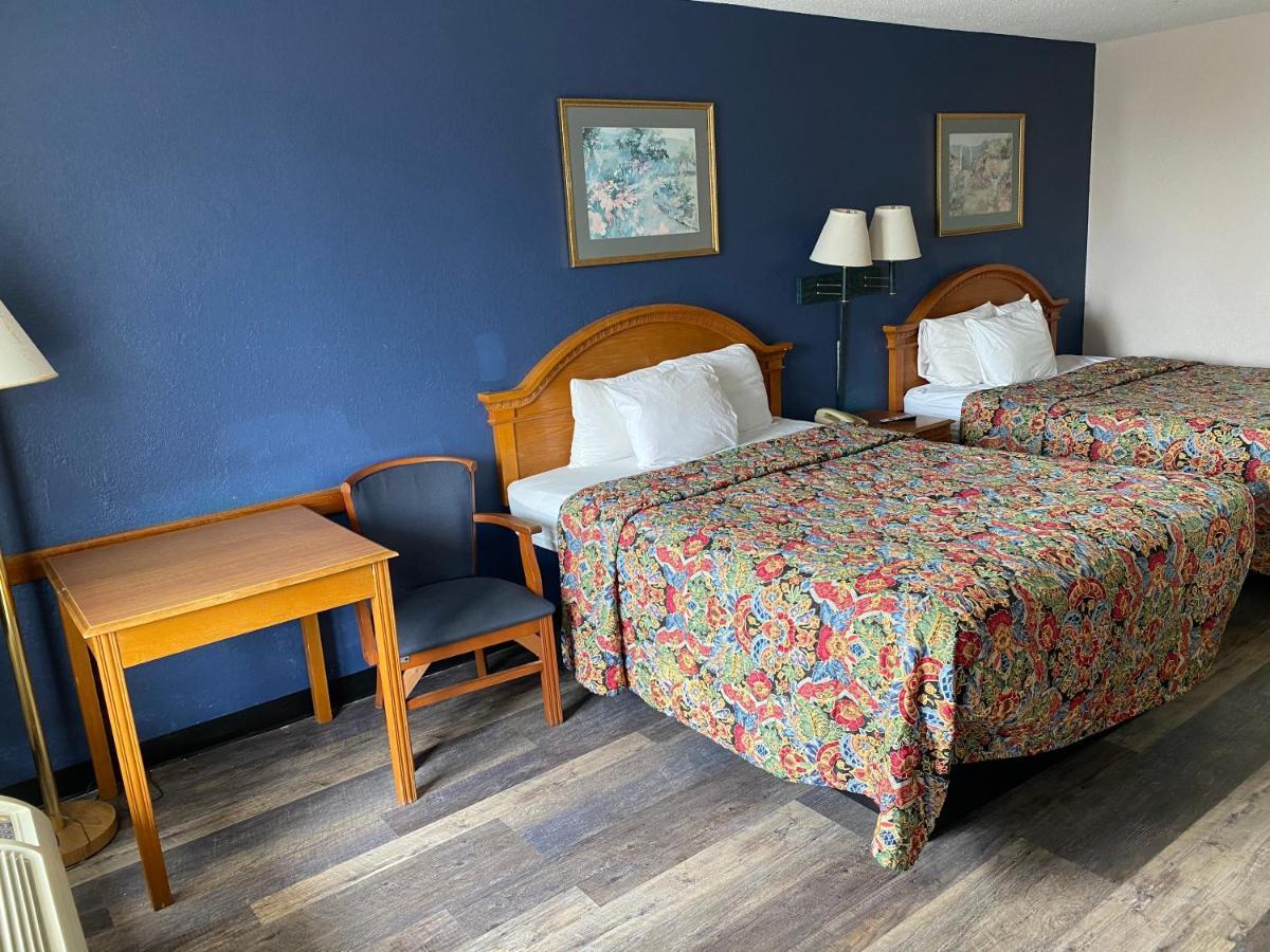 6 Marianna, Fl Hotel