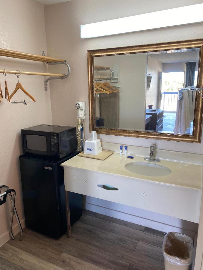 Hotel 6 Marianna, Fl 2*